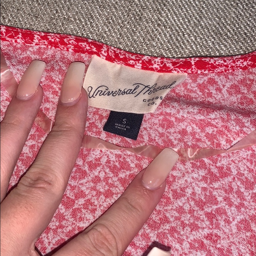 Universal Threads Wrap Top - Picture 3 of 4